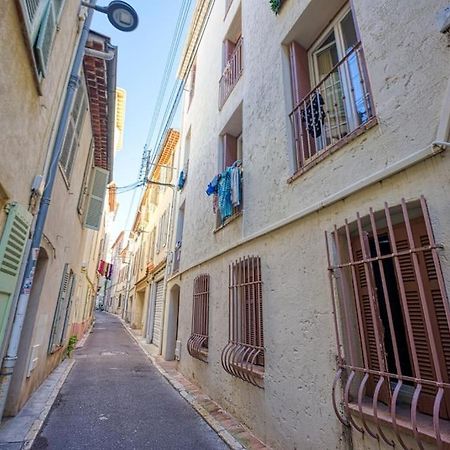 New - 1 Bed Apt Central Antibes Exterior foto