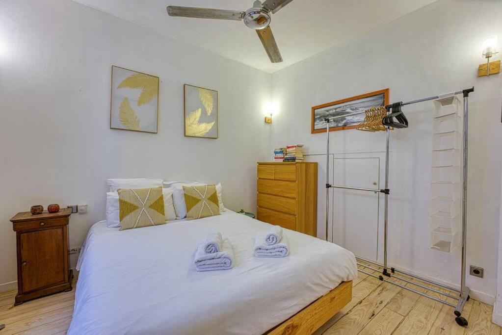 New - 1 Bed Apt Central Antibes Exterior foto