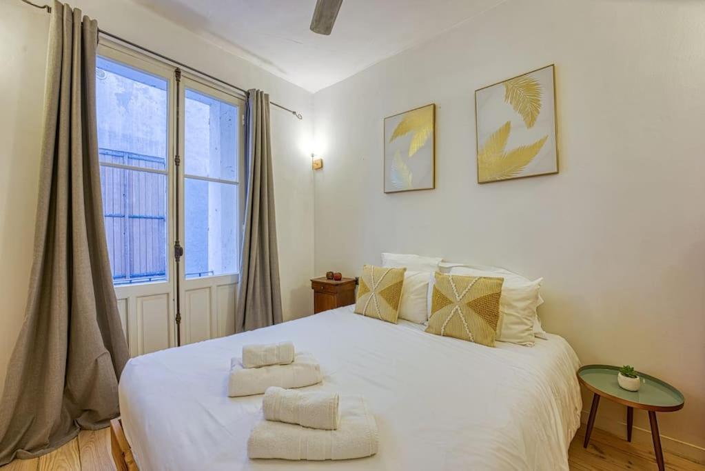New - 1 Bed Apt Central Antibes Exterior foto