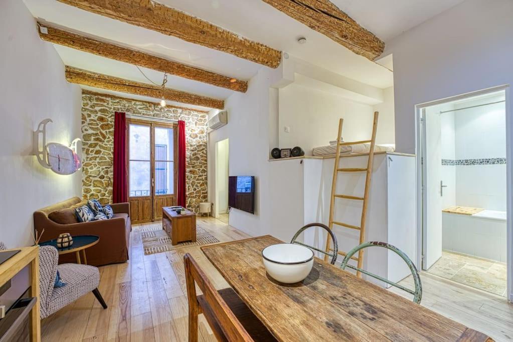 New - 1 Bed Apt Central Antibes Exterior foto
